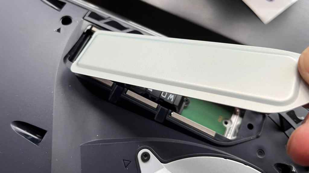 How to Upgrade PS5 Internal SSD Storage: A Step-by-step Guide - Tech Advisor
