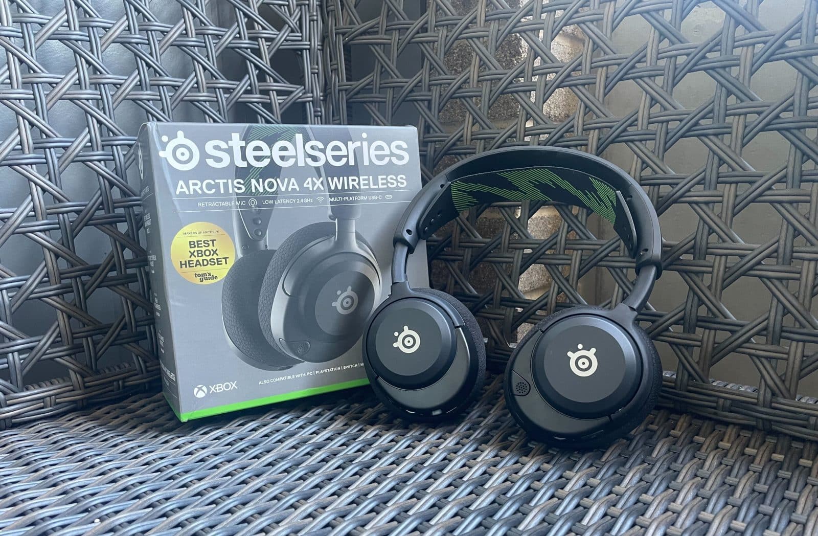 Беспроводная гарнитура SteelSeries Arctis Nova 4X – обзор